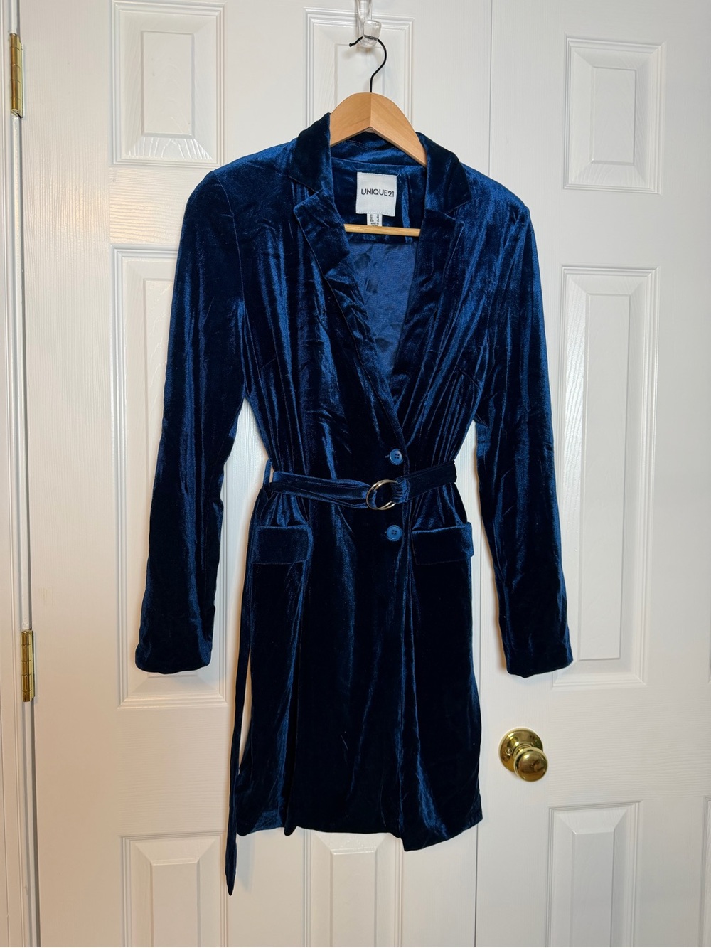 ASOS Deep Blue Velvet Belted Robe - Picture 6 of 8